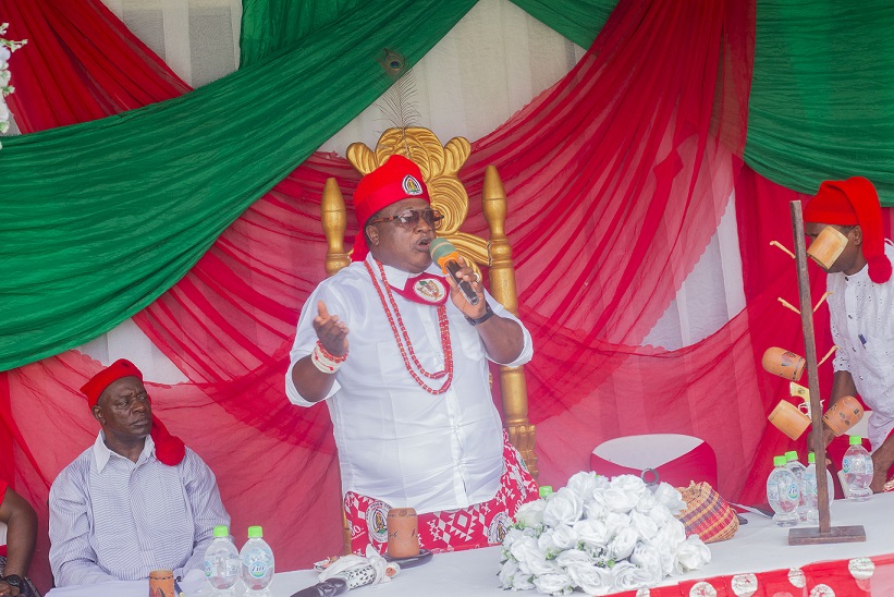 Crown Prince Chris Abasi Eyo is giving his speech.