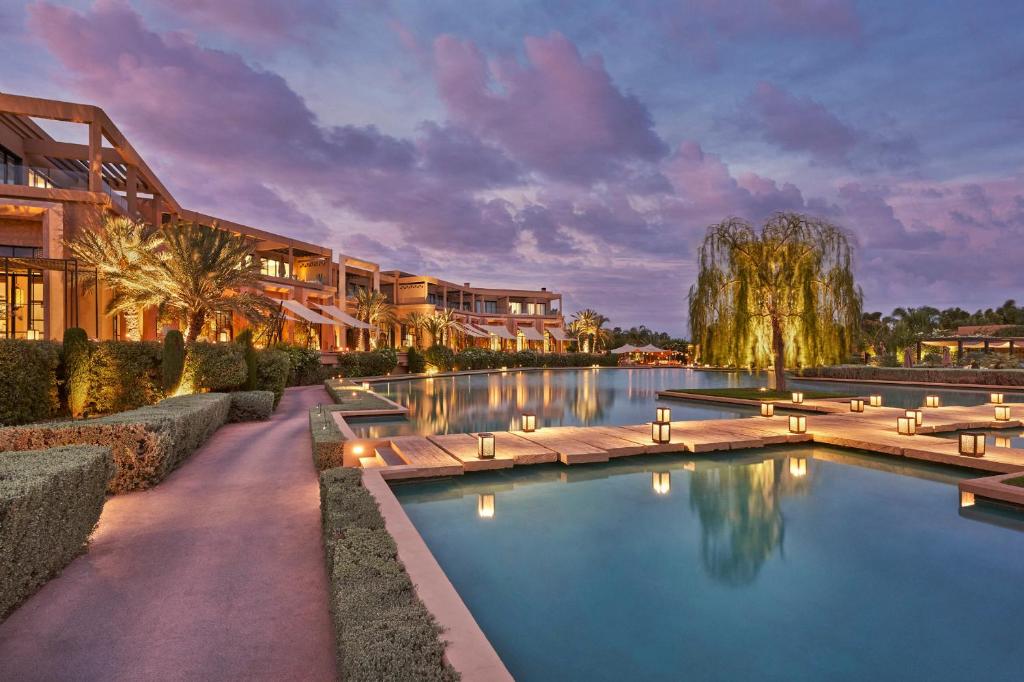 Mandarin Oriental Hotel in Marrakech at night